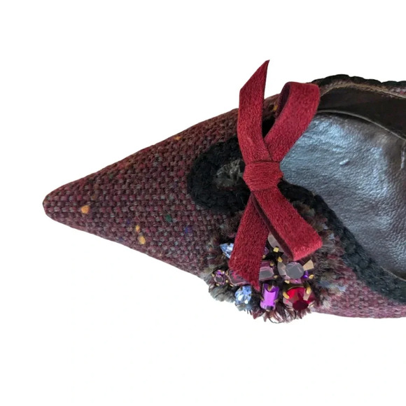 Prada Tweed Jewel Embellished Kitten Heel Pumps / Heels SZ 40 /US SZ10 Gorgeous! - Picture 9 of 11